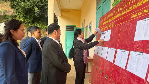 Ban chỉ đạo bầu cử tỉnh kiểm tra công tác bầu cử tại xã Thái Bình