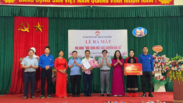 Xã Thái Bình ra mắt mô hình “Mỗi thôn một góc chuyển đổi số”