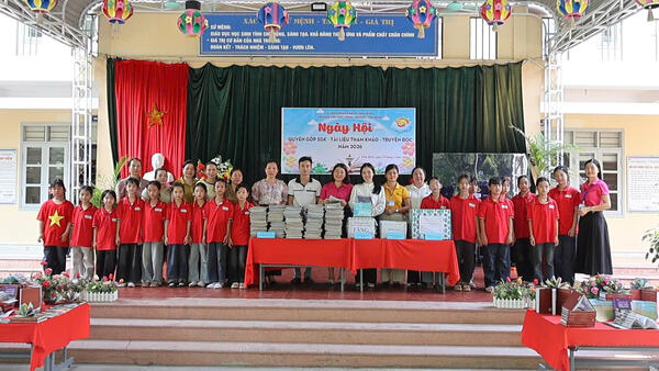 Trường Tiểu học Nông Trường tổ chức  ngày hội quyên góp sách truyện năm  2026