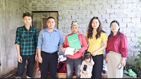 Hội Nông dân tỉnh thăm hỏi, hỗ trợ gia đình hội viên gặp nạn do sạt lở đất tại xã Thái Bình