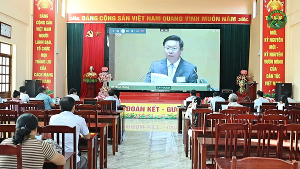 Xã Thái Bình tiếp sóng  Hội nghị toàn quốc quán triệt Nghị quyết Hội nghị Trung ương 4 khóa XIV